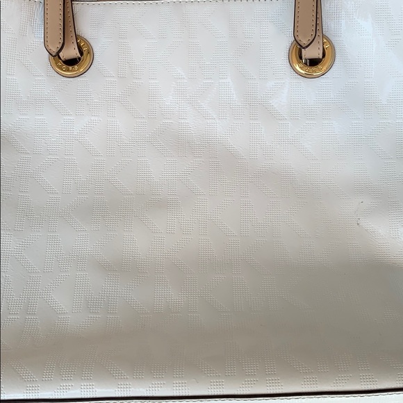 Michael Kors Large Logo tote - Picture 9 of 11